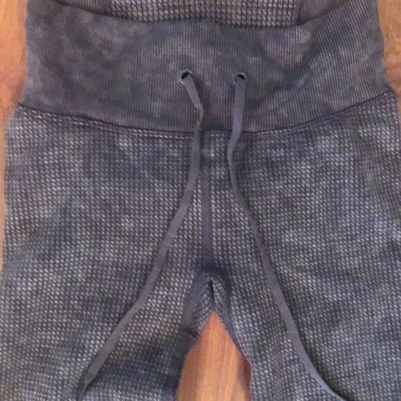 PINK active Grey distressed thermal pants size XS - Picture 3 of 7